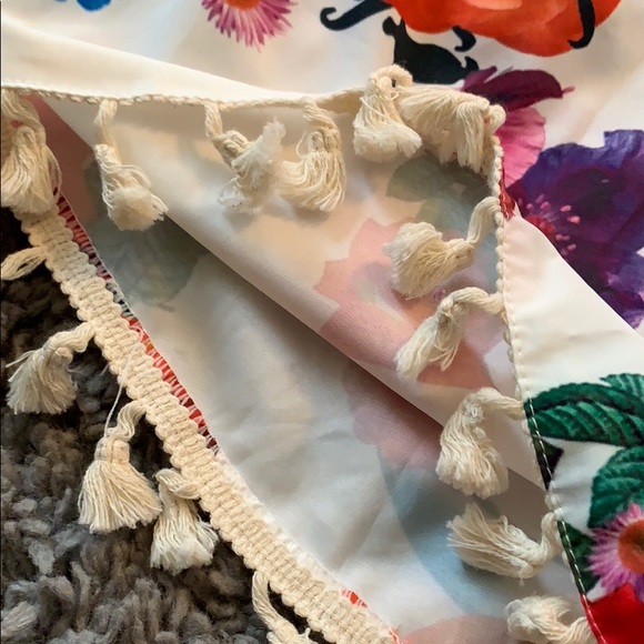 Flowered shorts - Picture 7 of 7